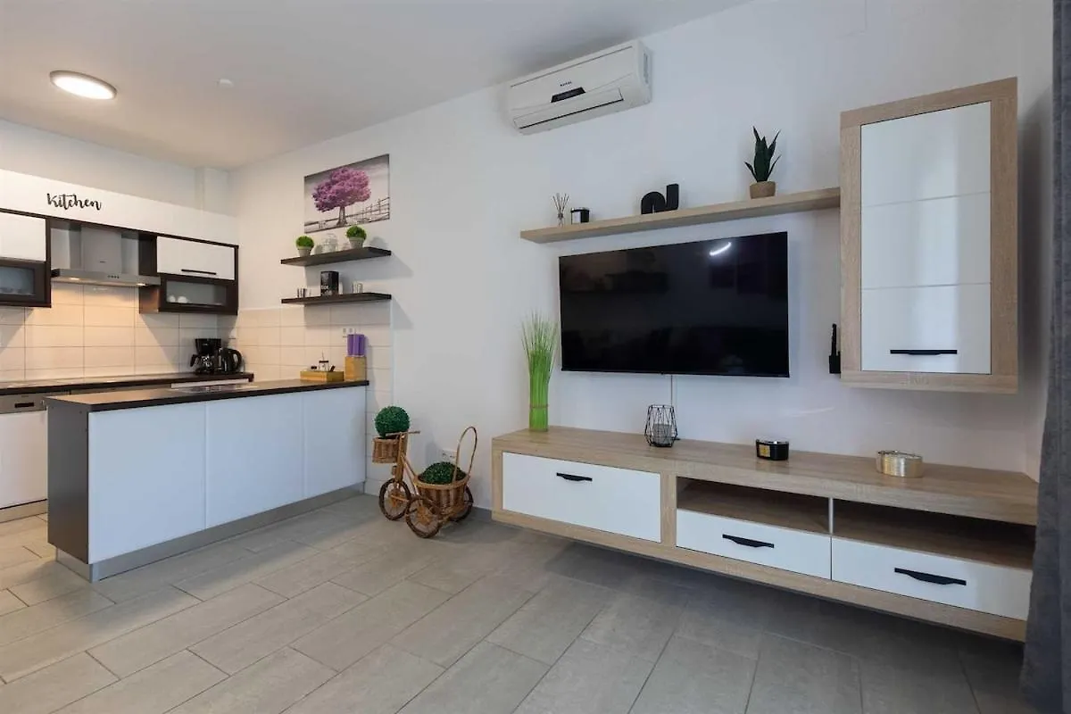 Sea & Stone Apartment No 2 In Starigrad Chorvatsko